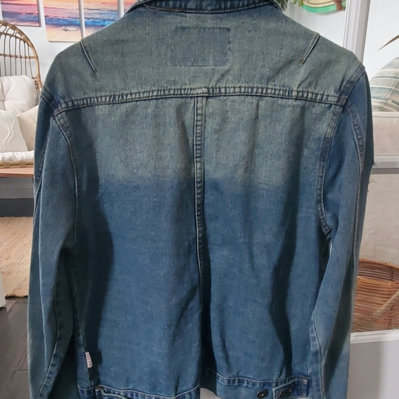 Men's small denim jacket - Picture 3 of 3